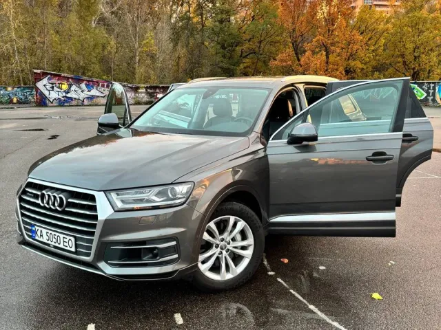 Audi Q7 - фото 3