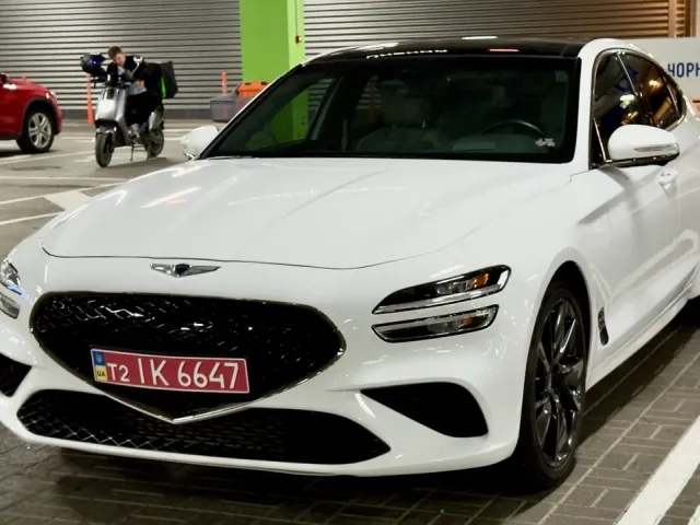 Genesis G70 - фото 2