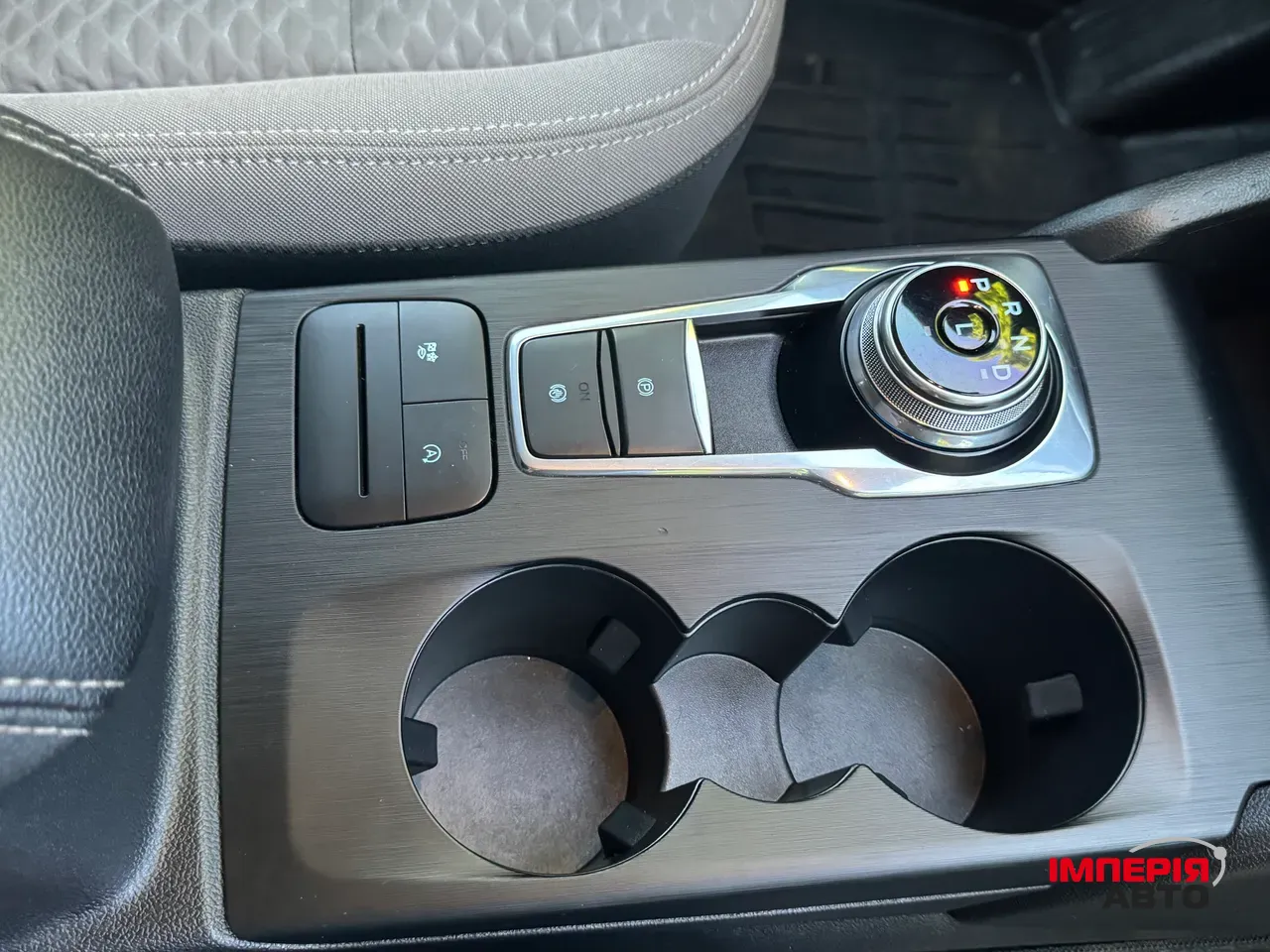 Ford Escape - фото 9