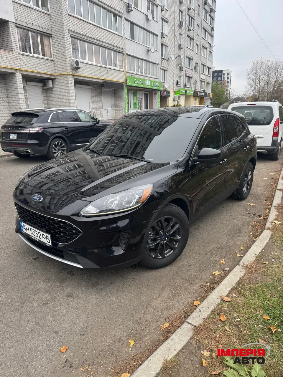 Ford Escape - фото 1