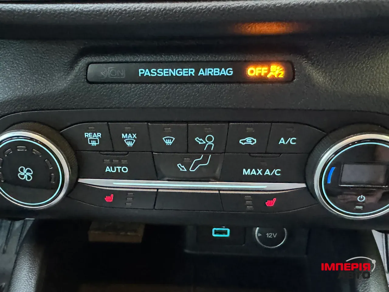 Ford Escape - фото 10