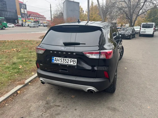 Ford Escape - фото 3