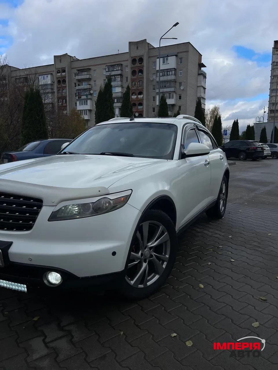 Infiniti FX - фото 8