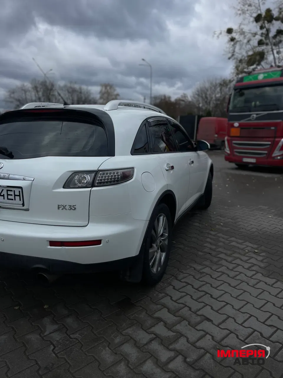 Infiniti FX - фото 4