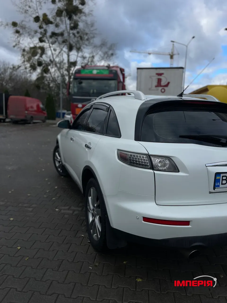 Infiniti FX - фото 5