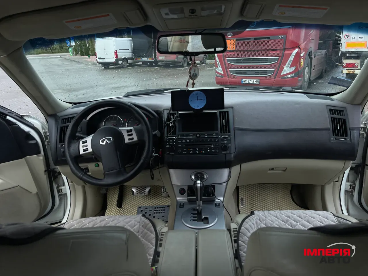 Infiniti FX - фото 13