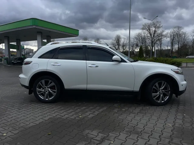 Infiniti FX - фото 2