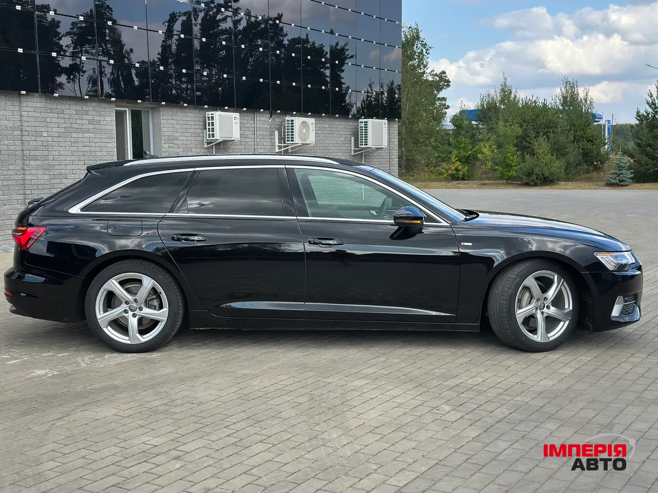 Audi A6 - фото 2