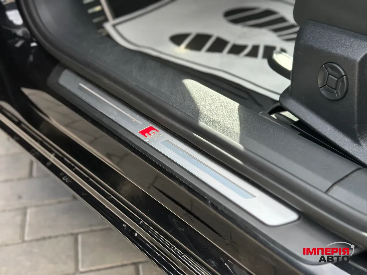 Audi A6 - фото 16