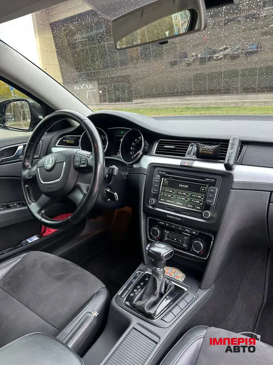 Skoda Superb - фото 13