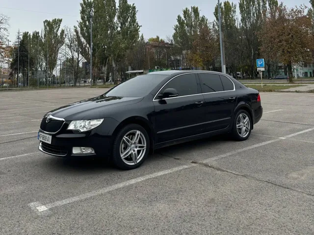 Skoda Superb - фото 1