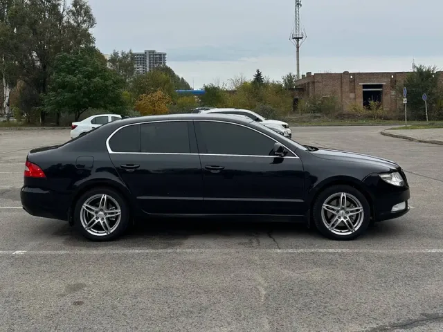 Skoda Superb - фото 5