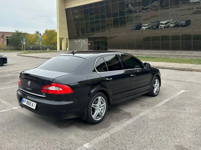 Skoda Superb - фото 4