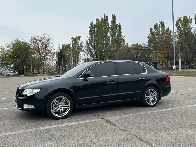 Skoda Superb - фото 2