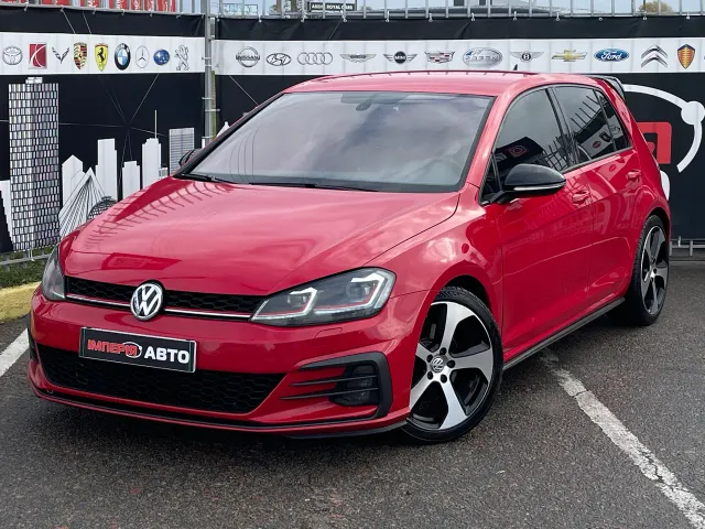 Volkswagen Golf GTI - фото 1