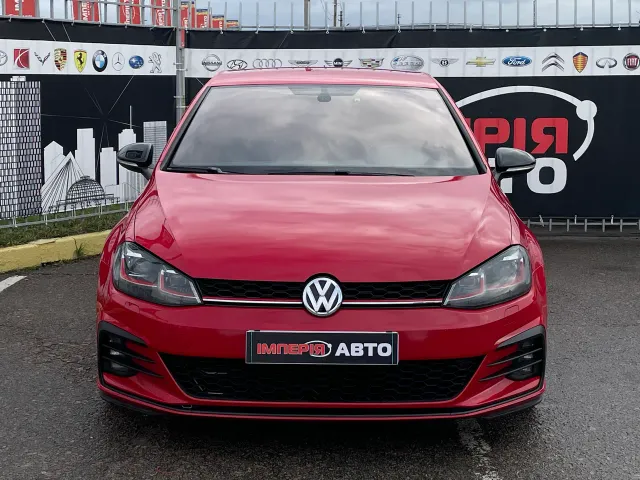 Volkswagen Golf GTI - фото 3