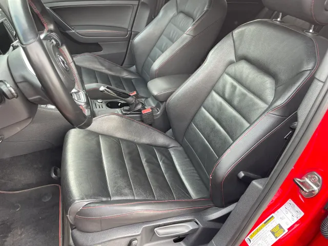 Volkswagen Golf GTI - фото 5