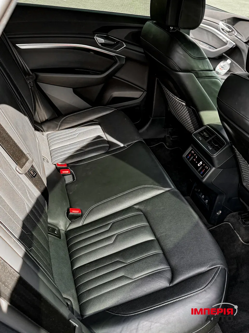 Audi Q8 e-tron - фото 6