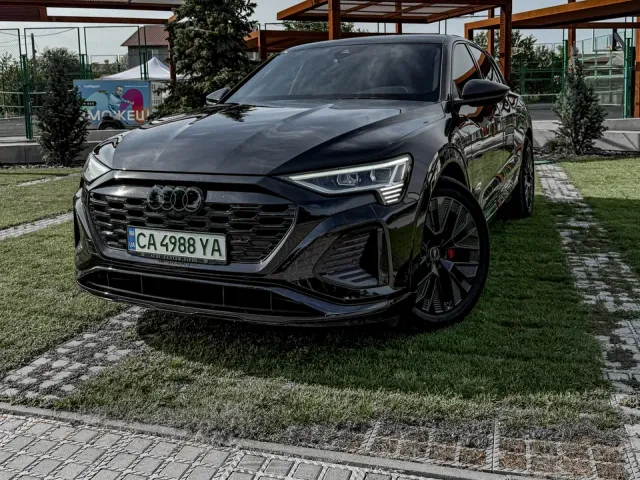 Audi Q8 e-tron - фото 2