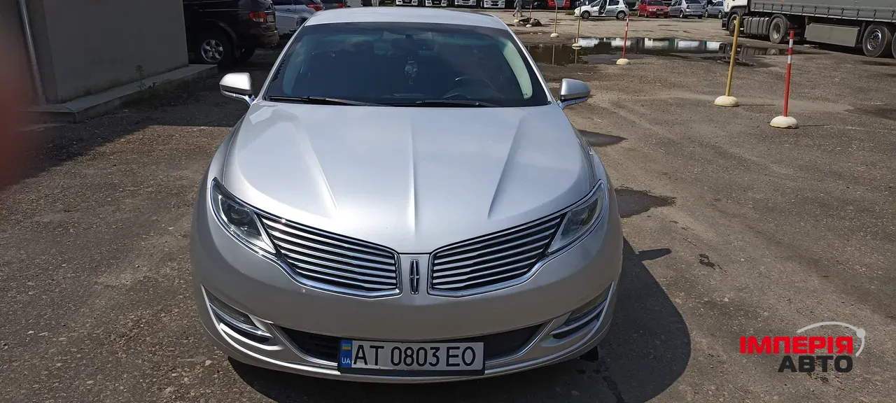 Lincoln MKZ - фото 1