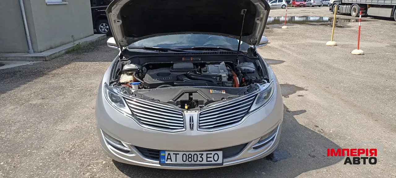 Lincoln MKZ - фото 2