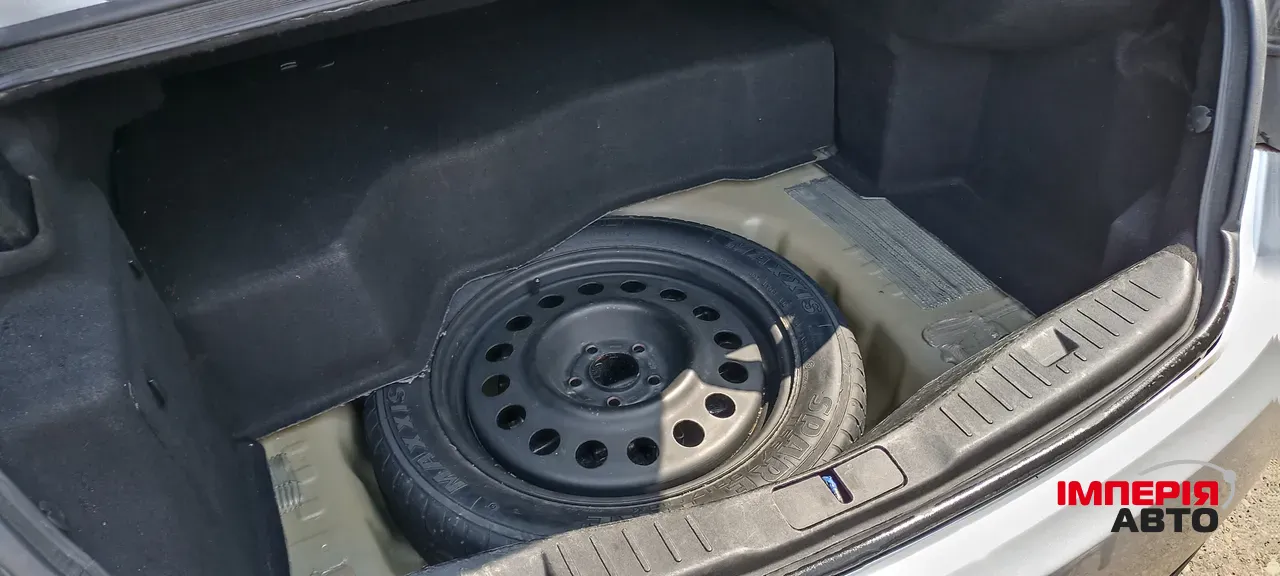 Lincoln MKZ - фото 19