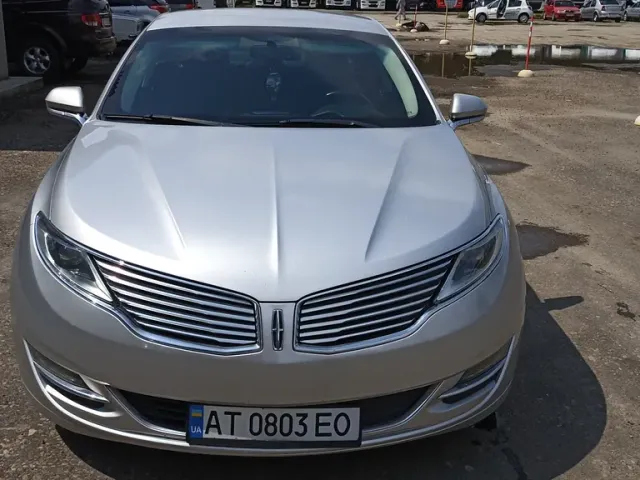 Lincoln MKZ - фото 1