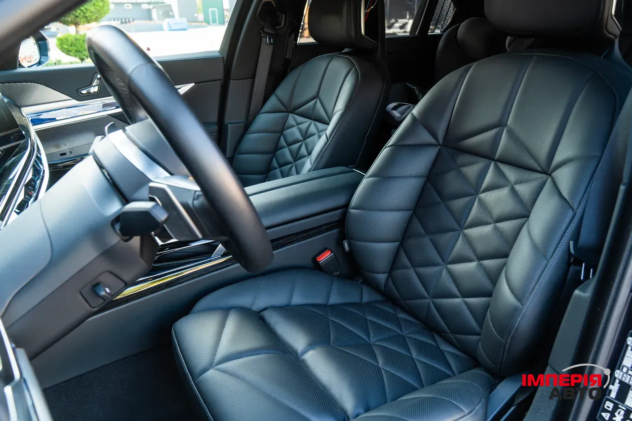 BMW 7 серії - фото 18