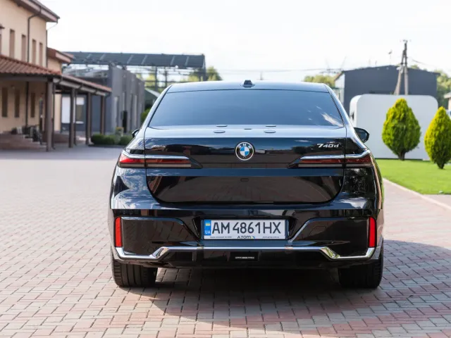 BMW 7 серії - фото 5