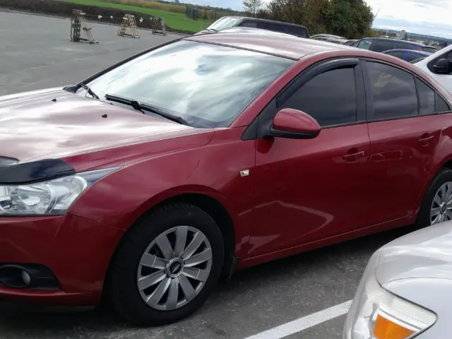 Chevrolet Cruze - фото 1