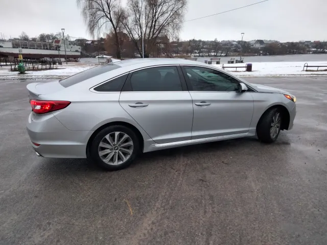 Hyundai Sonata - фото 4