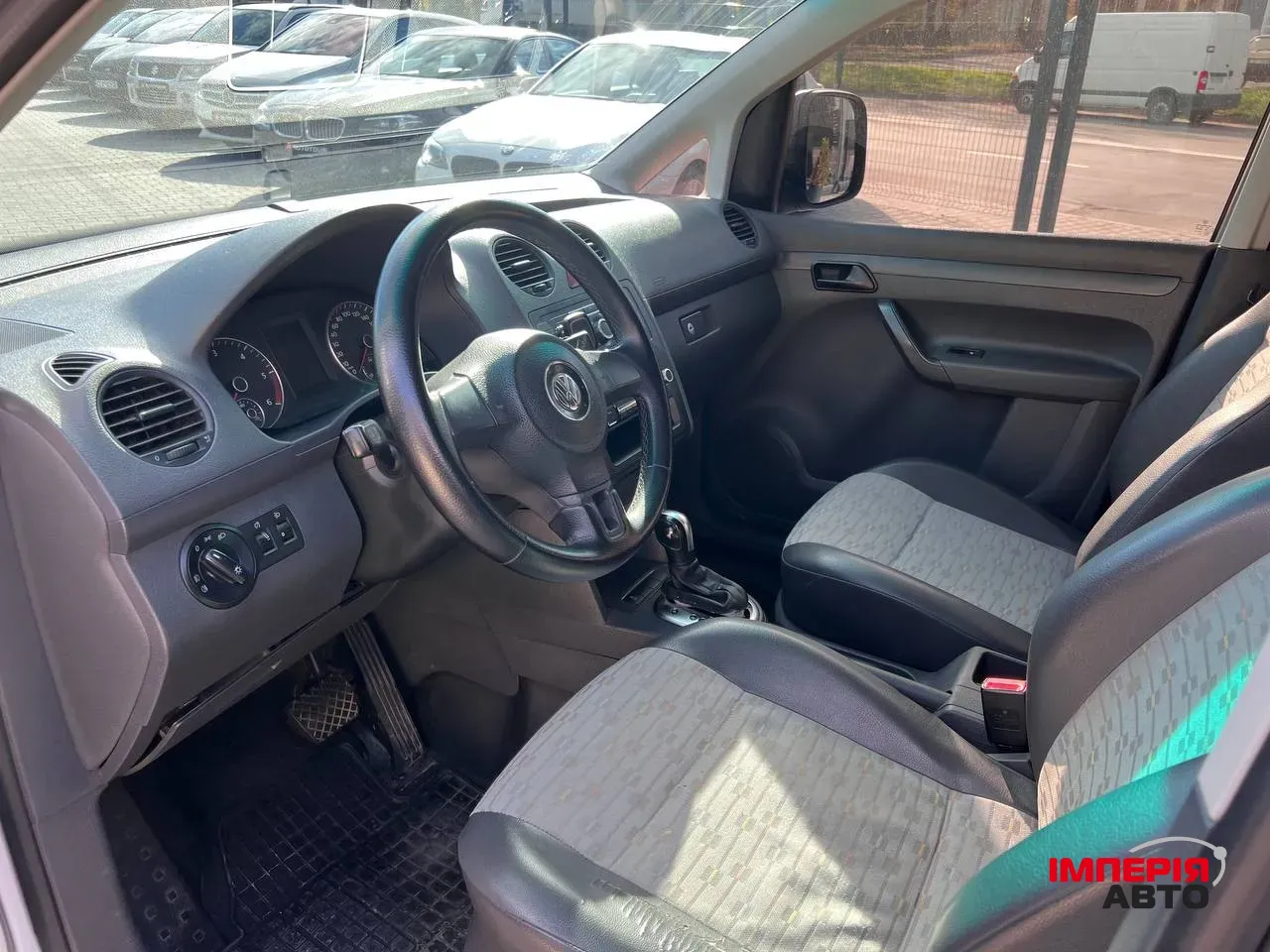 Volkswagen Caddy - фото 4