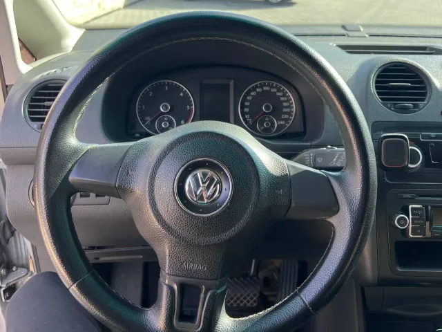 Volkswagen Caddy - фото 5