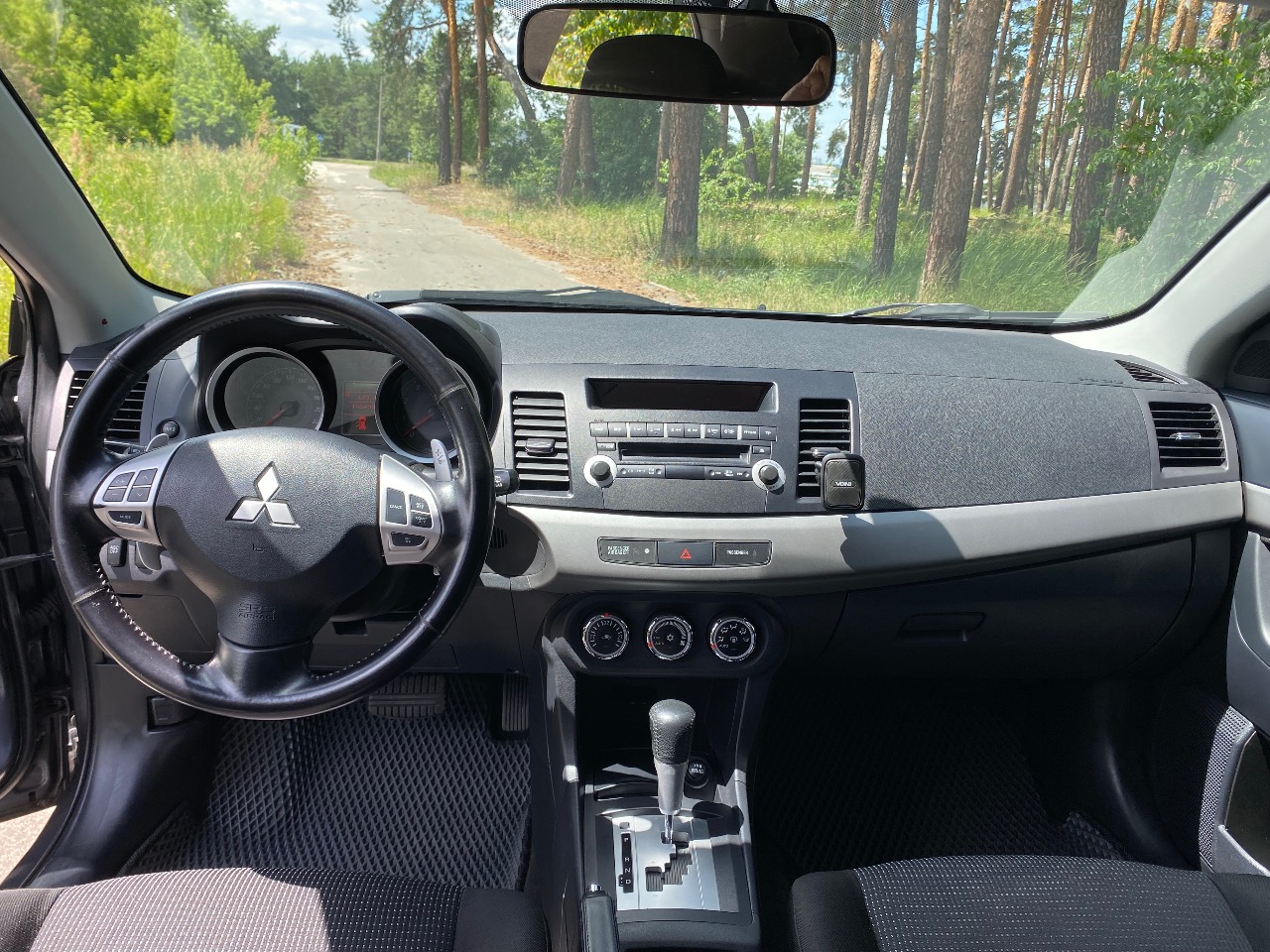 Mitsubishi Lancer - фото 14