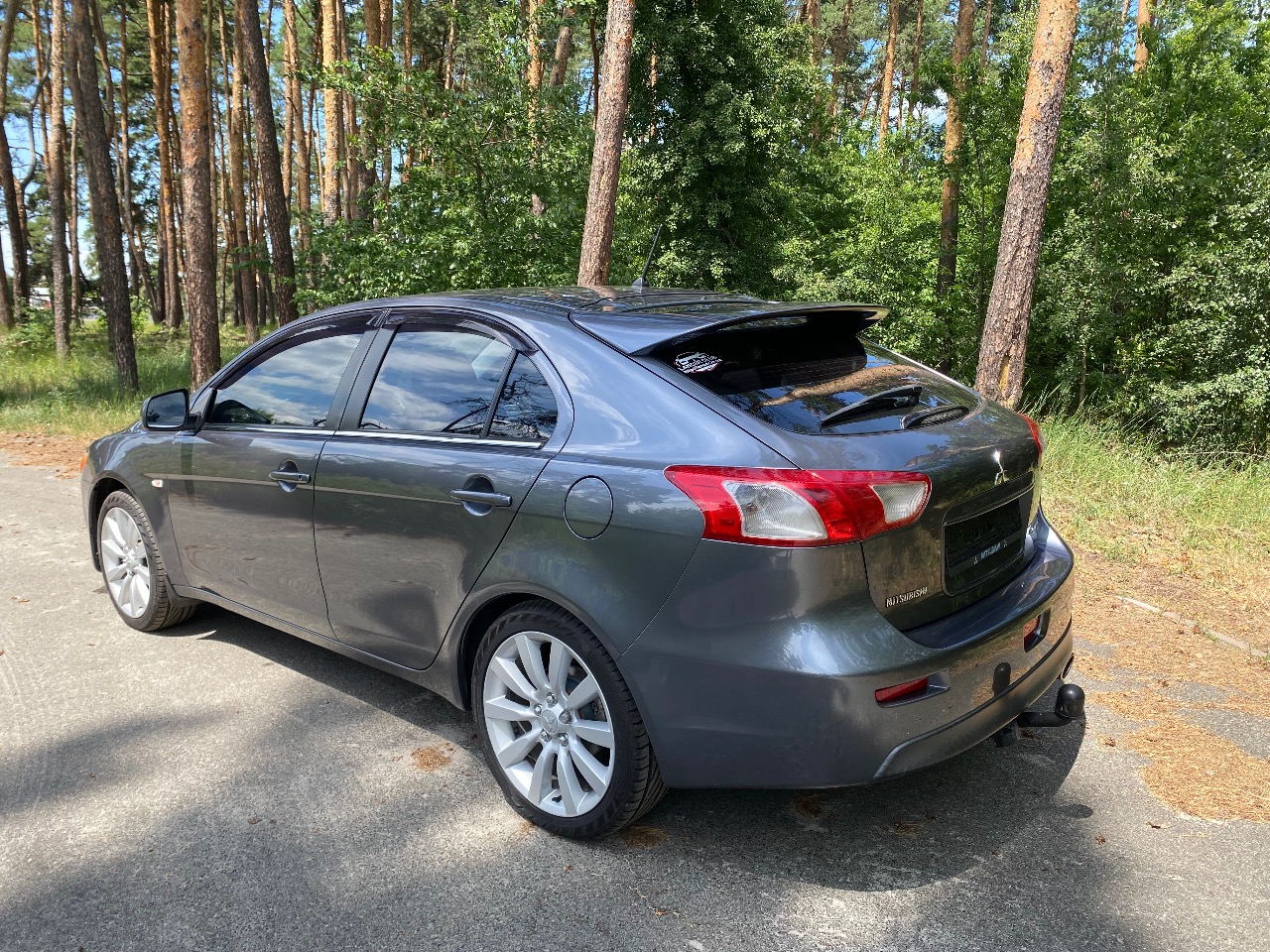 Mitsubishi Lancer - фото 10