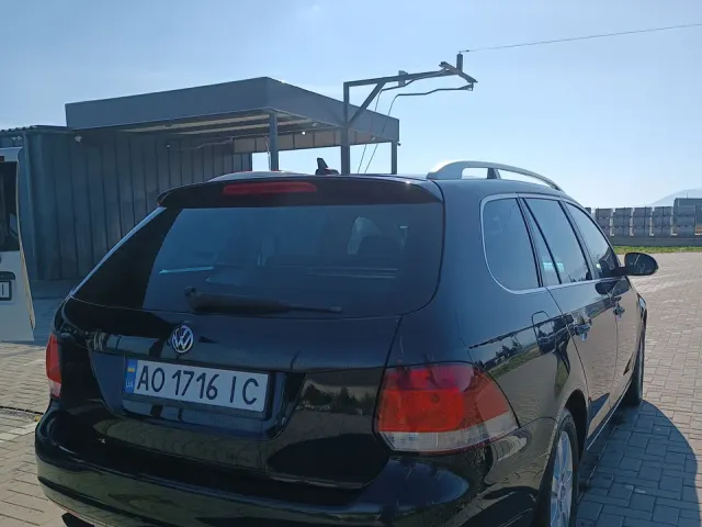 Volkswagen Golf - фото 2