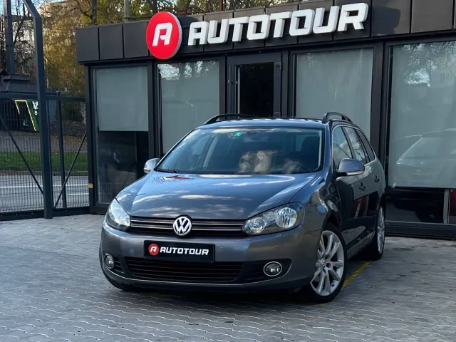 Volkswagen Golf - фото 1