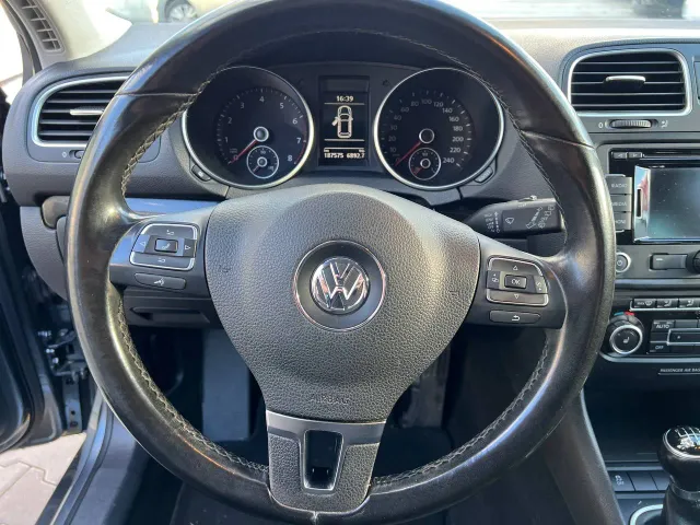 Volkswagen Golf - фото 5