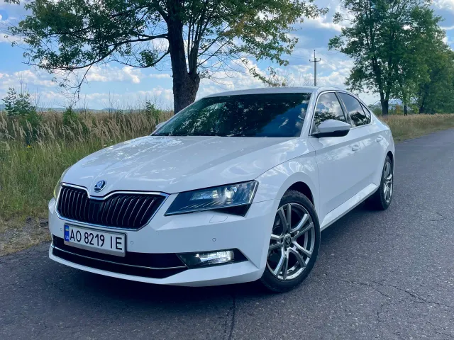 Skoda Superb - фото 2