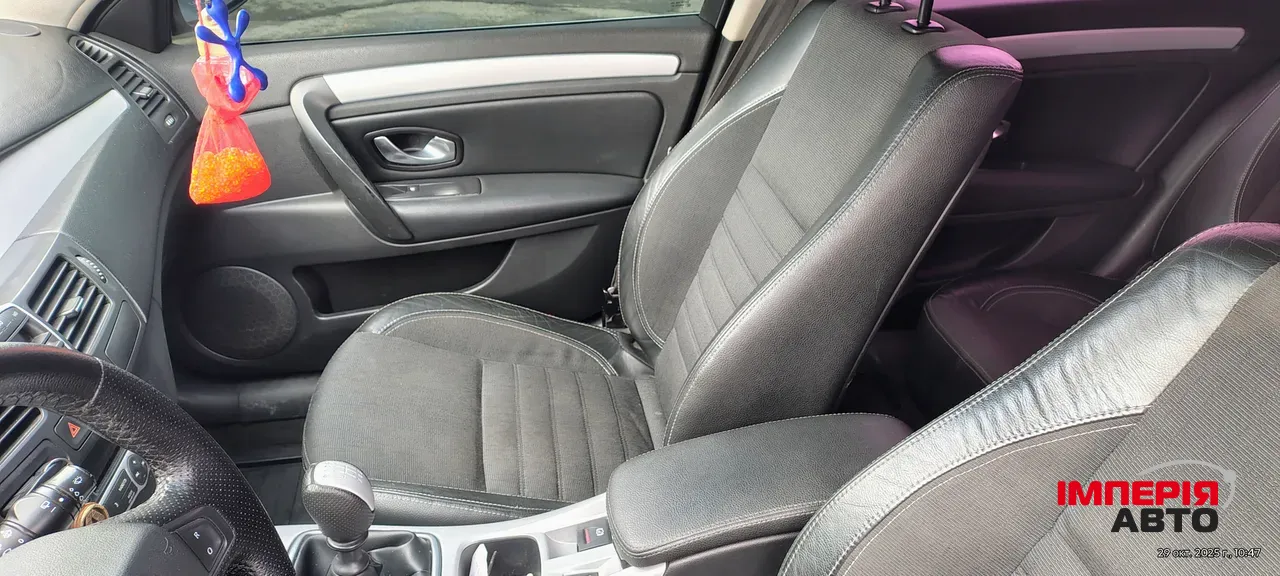 Renault Laguna - фото 12