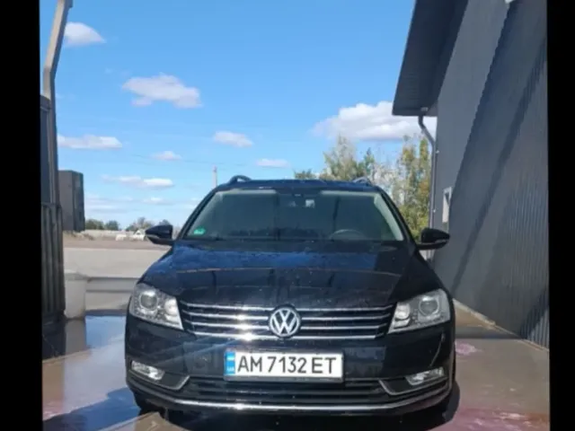 Volkswagen Passat - фото 1