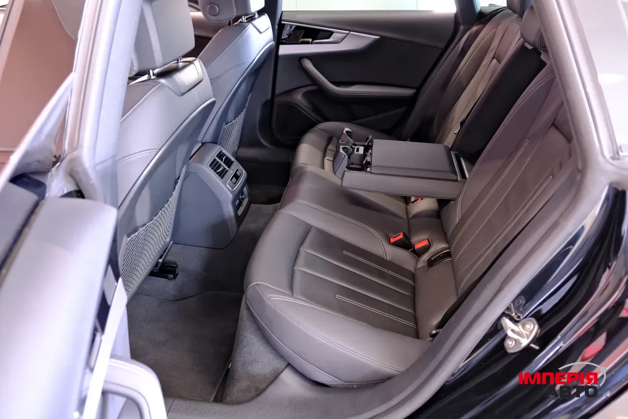 Audi A5 - фото 8