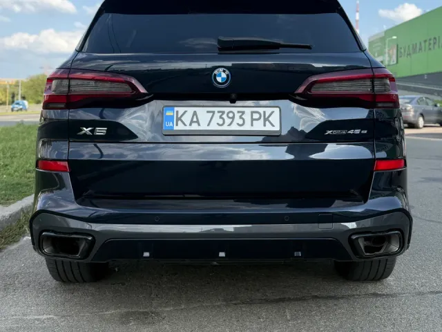 BMW X5 - фото 3