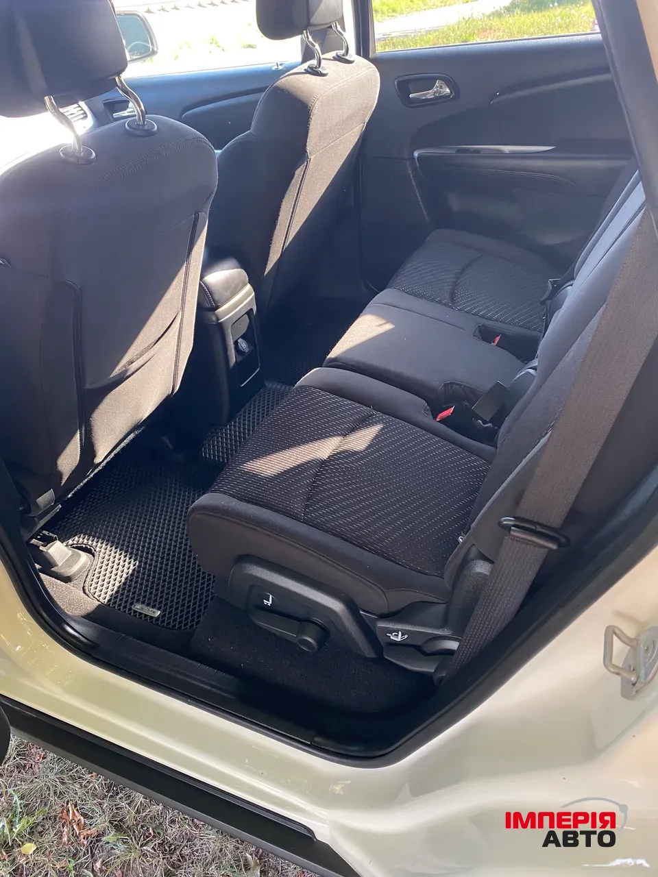 Dodge Journey - фото 11