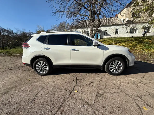 Nissan Rogue - фото 4