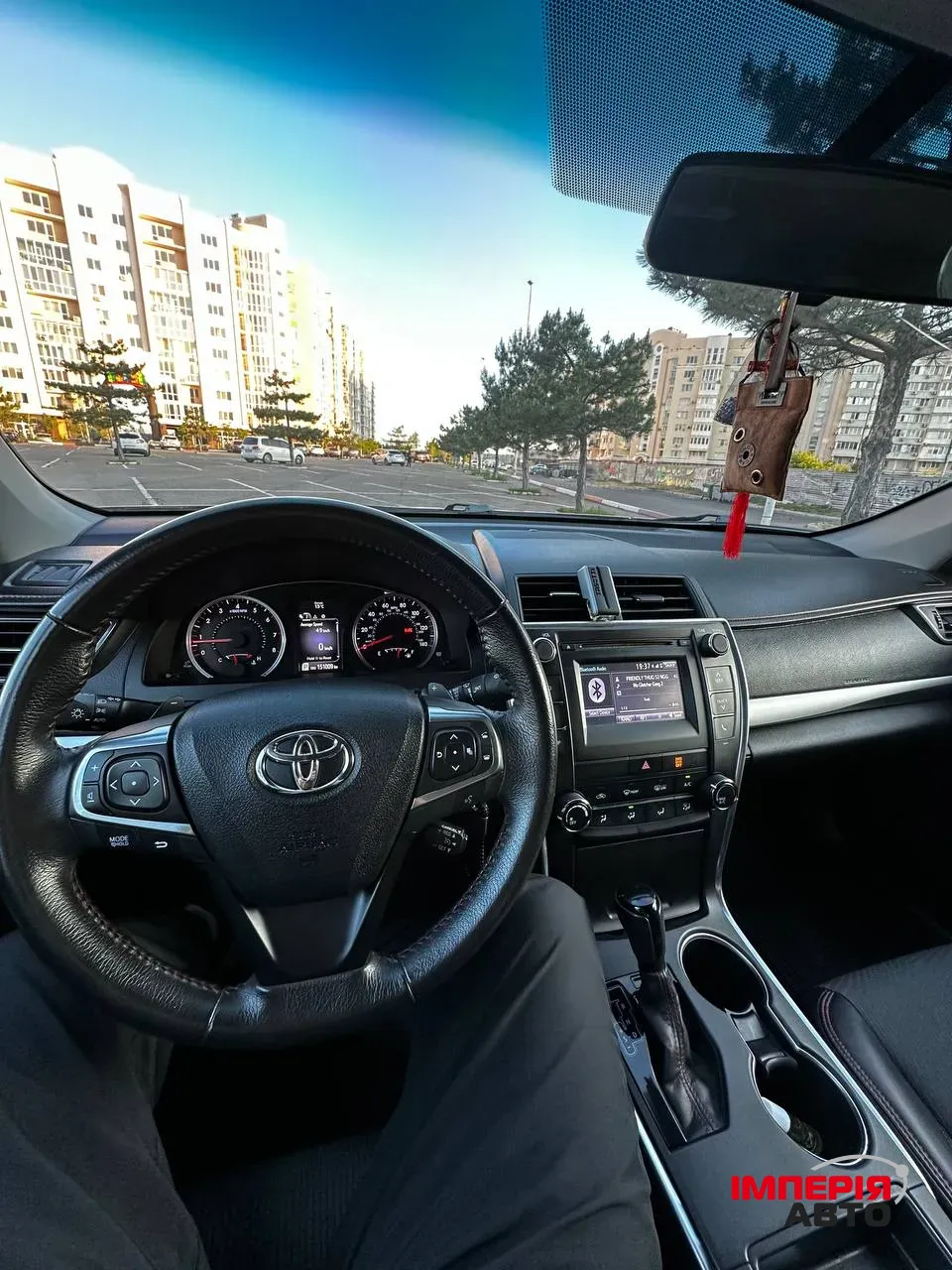 Toyota Camry - фото 2