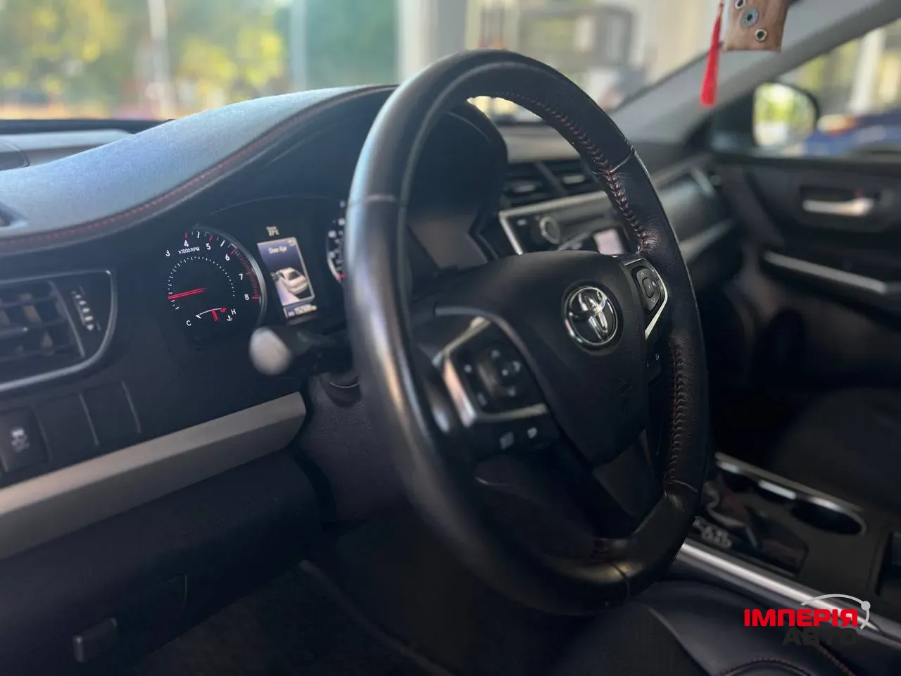 Toyota Camry - фото 3