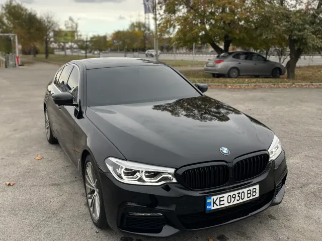BMW 5 серії - фото 1
