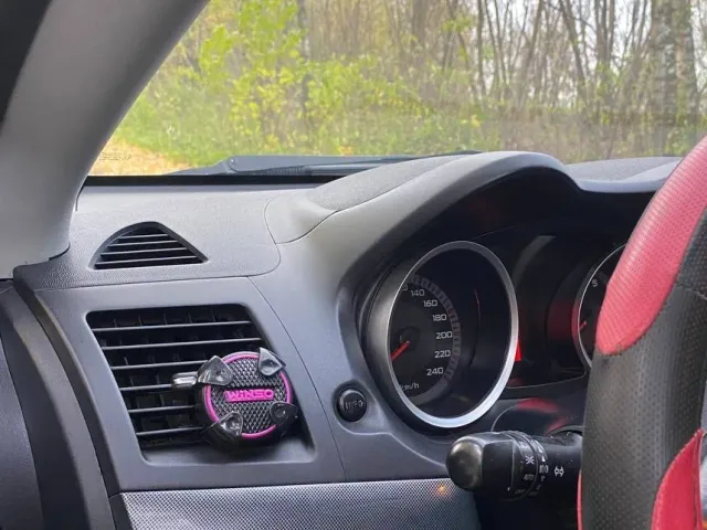 Mitsubishi Lancer - фото 2