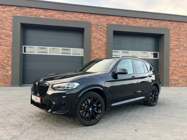 BMW X3 - фото 1